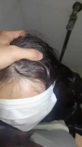 学校里忍不住，厕所里口一下，