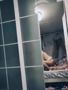 骚妻翘臀反向打桩前男友巨根